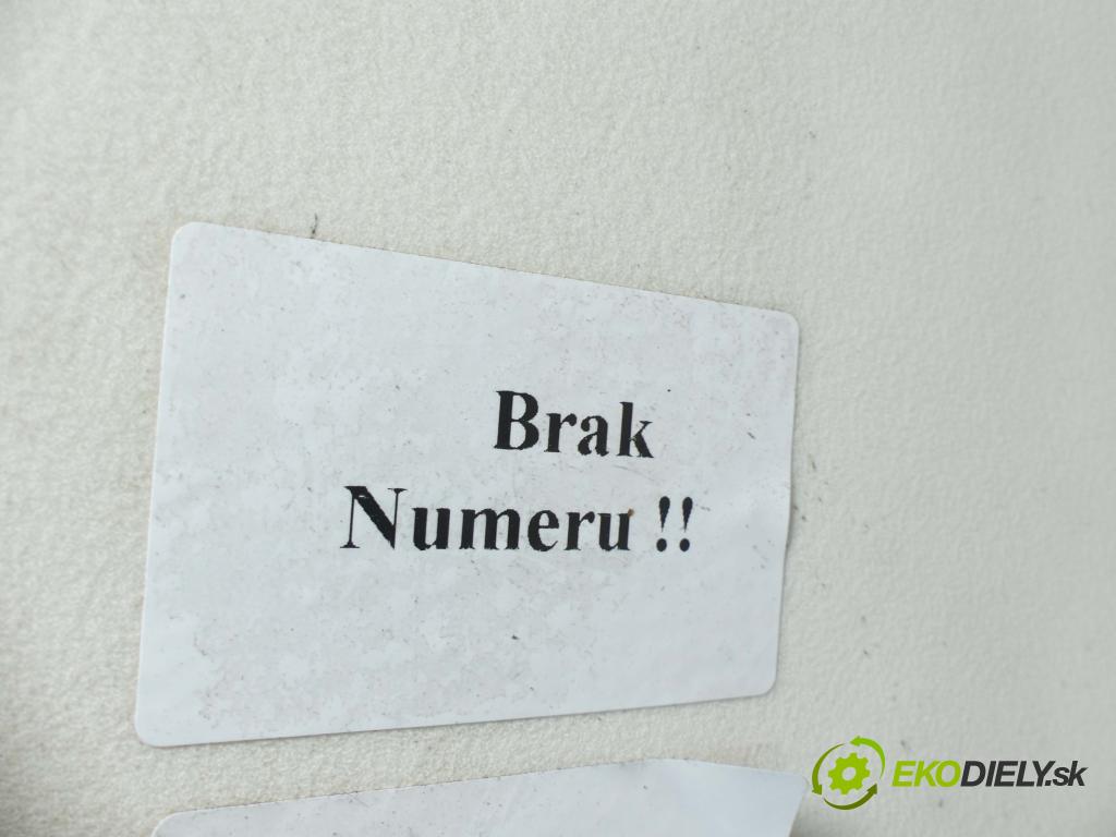 Renault Fluence 1.6 16V 114 HP manual 84 kW 1598 cm3 4- Ventilátor chladiča