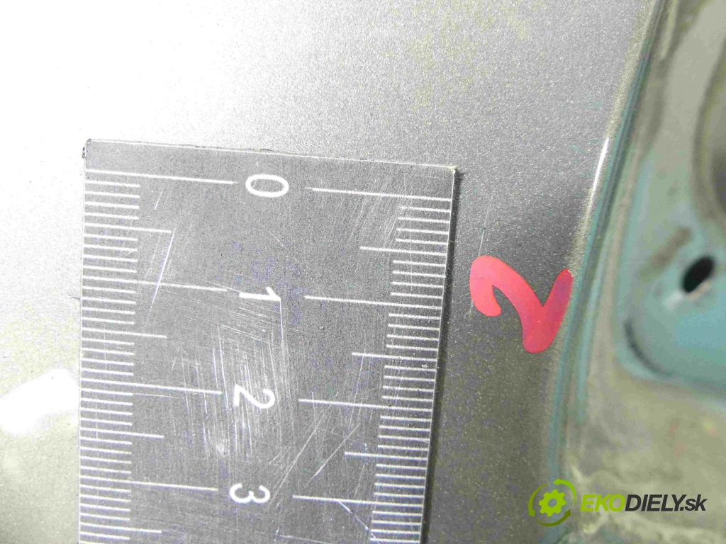 Renault Fluence 1.6 16V 114 hp manual 84 kW 1598 cm3 4- zadní kufrové dveře  (Zadní kapoty)