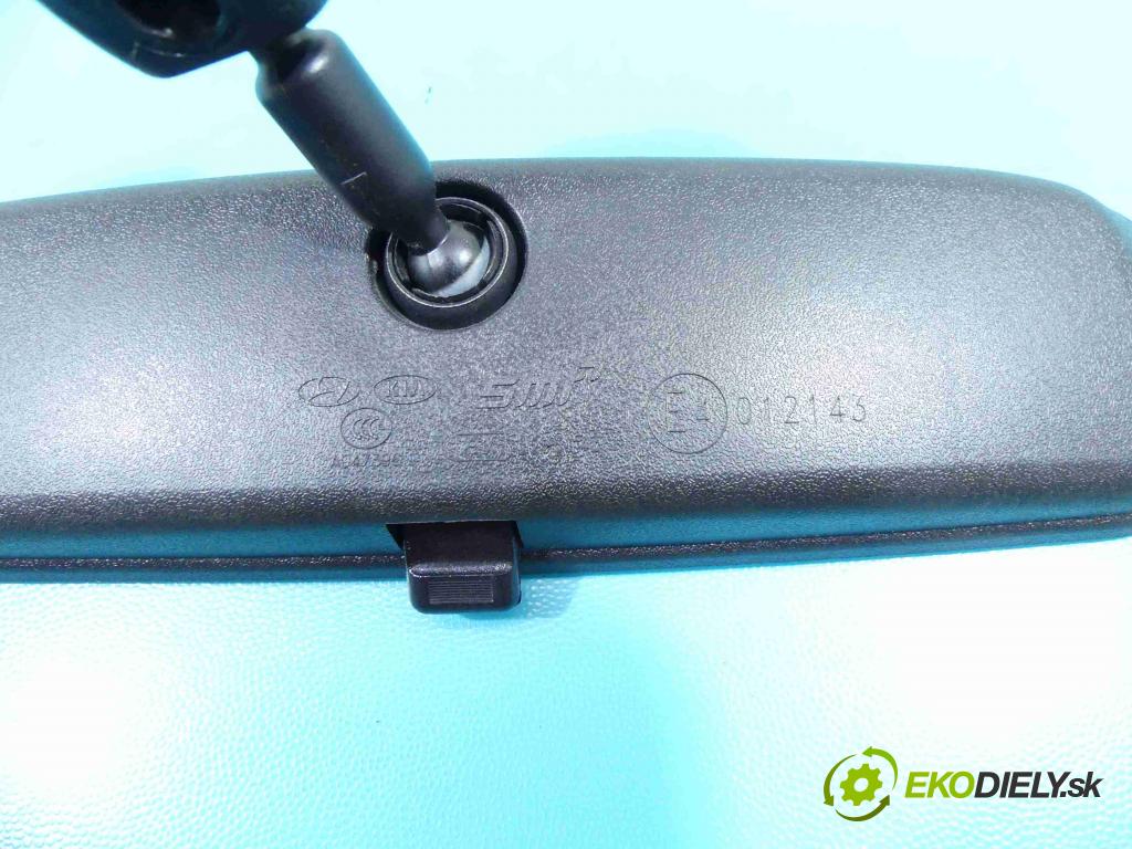 Hyundai I30 II 2012-2016 1.4 16V 100 hp manual 73,6 kW 1368 cm3 5- zpětné zrcátko vnitřní  (Světla vnitřní)