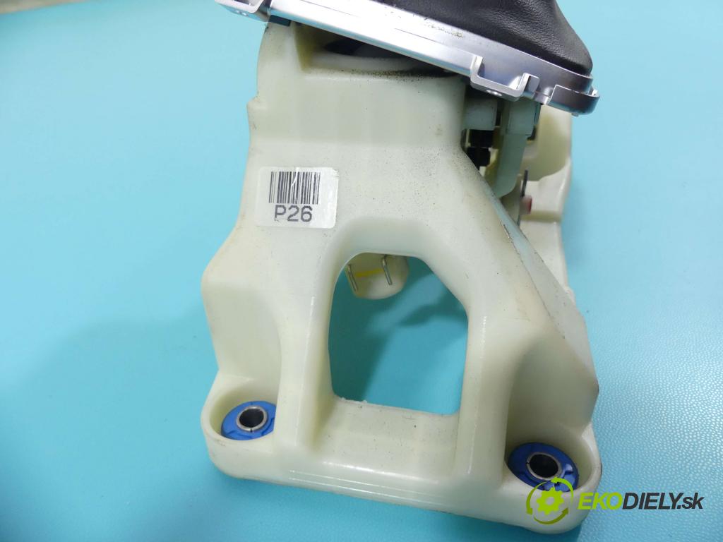 Hyundai I30 II 2012-2016 1.4 16V 100 HP manual 73,6 kW 1368 cm3 5- Páka: Změny: stupeň,rýchlosť (Rýchlostné páky / kulisy)