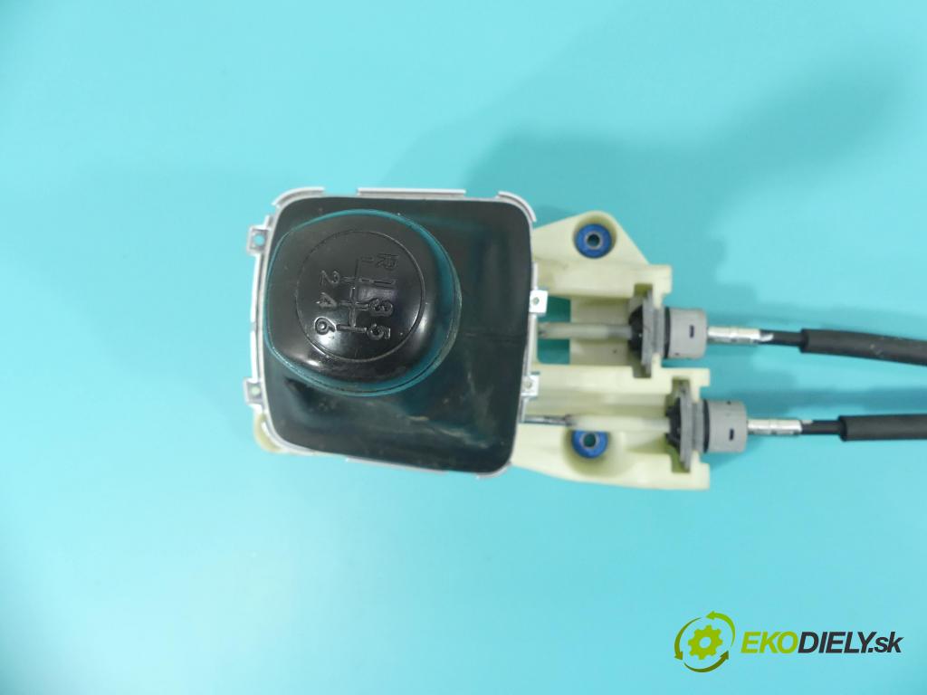 Hyundai I30 II 2012-2016 1.4 16V 100 HP manual 73,6 kW 1368 cm3 5- Páka: Změny: stupeň,rýchlosť (Rýchlostné páky / kulisy)