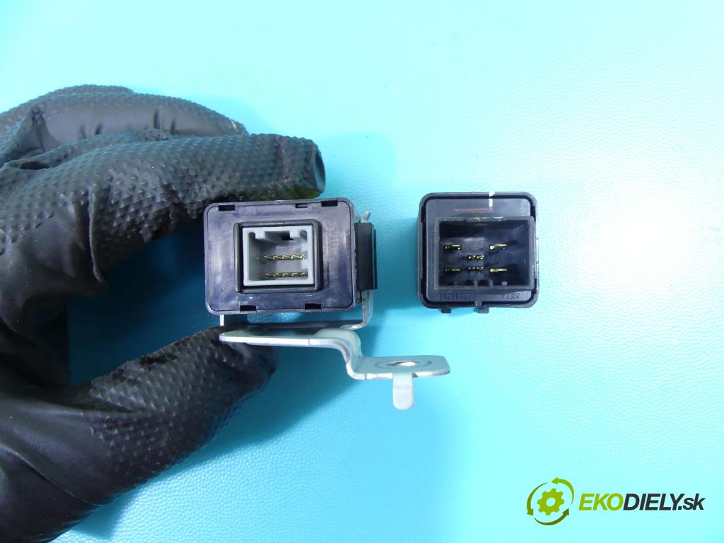 Hyundai I30 II 2012-2016 1.4 16V 100 hp manual 73,6 kW 1368 cm3 5- řídící jednotka motoru 0261S11817