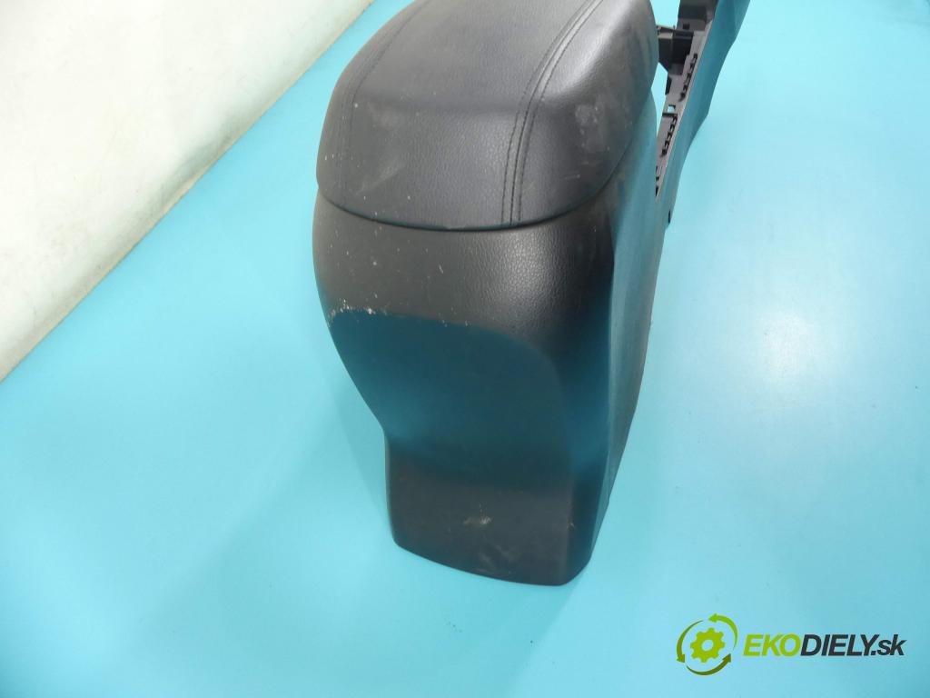 Kia Sportage III 2010-2015 2.0 crdi 184hp automatic 135 kW 1995 cm3 5- operadlo 84671-3U000 (Lakťové opierky)