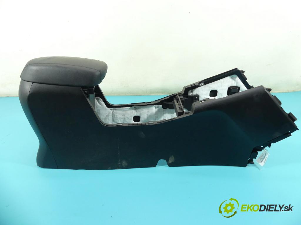 Kia Sportage III 2010-2015 2.0 crdi 184hp automatic 135 kW 1995 cm3 5- operadlo 84671-3U000 (Lakťové opierky)