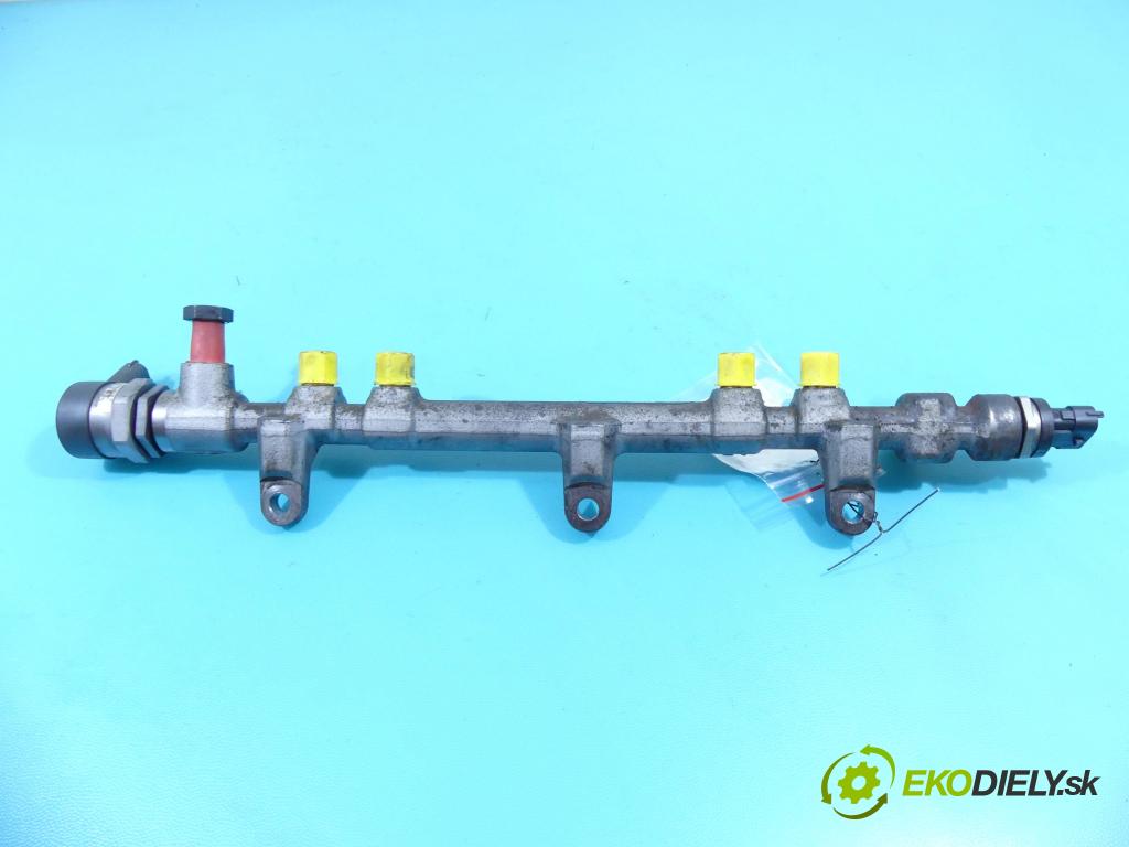 Hyundai Ix35 2.0 crdi 136 HP manual 100 kW 1995 cm3 5- lišta vstrekovacia 0445214211 (Vstrekovacie lišty)