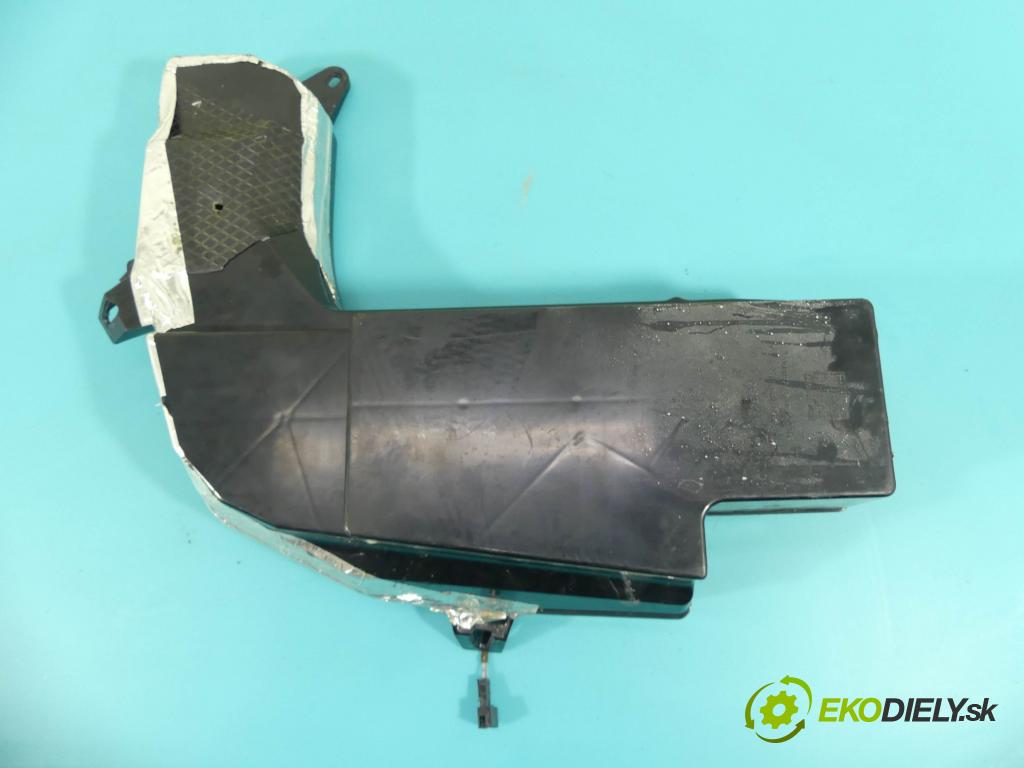 Audi A4 B7 2004-2008 2.0 tdi 170 HP manual 125 kW 1968 cm3 5- Subwoofer: 8E9035382A (Audio zariadenia)