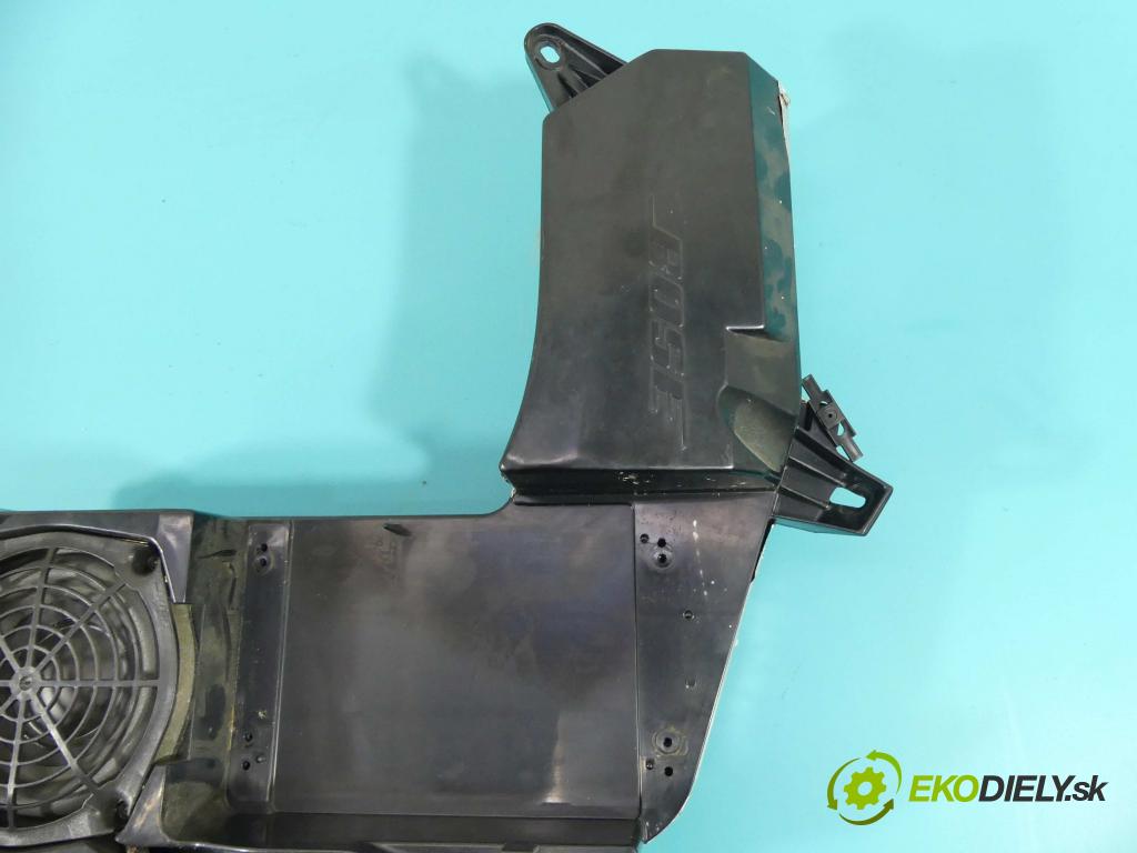 Audi A4 B7 2004-2008 2.0 tdi 170 HP manual 125 kW 1968 cm3 5- Subwoofer: 8E9035382A (Audio zariadenia)