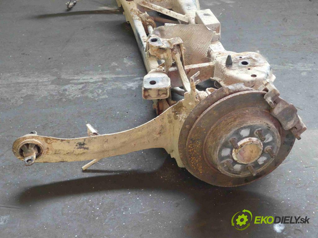 Volvo V50 2.0d 136hp manual 100 kW 1997 cm3 5- zadní výztuha  (Výztuhy zadní)