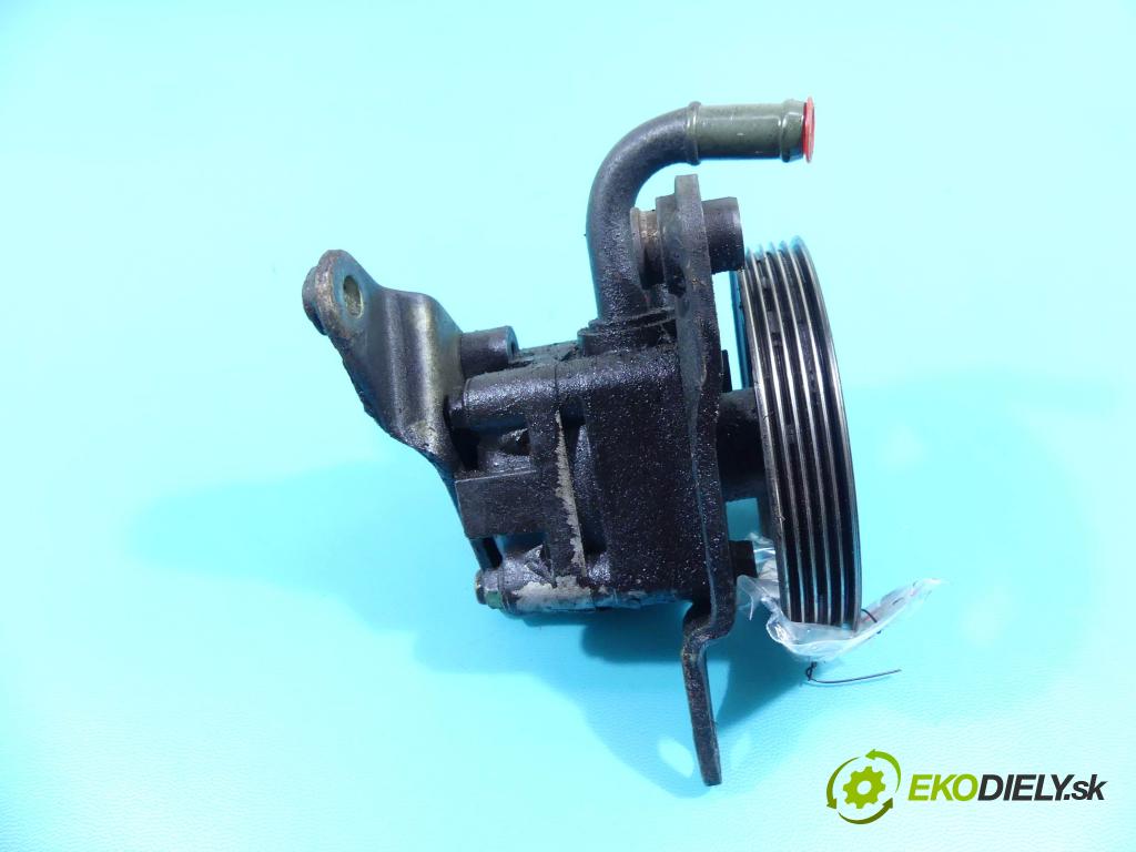 Mazda Premacy 1.8 16v 101 HP manual 74 kW 1840 cm3 5- čerpadlo posilovač  (Servočerpadlá, pumpy riadenia)