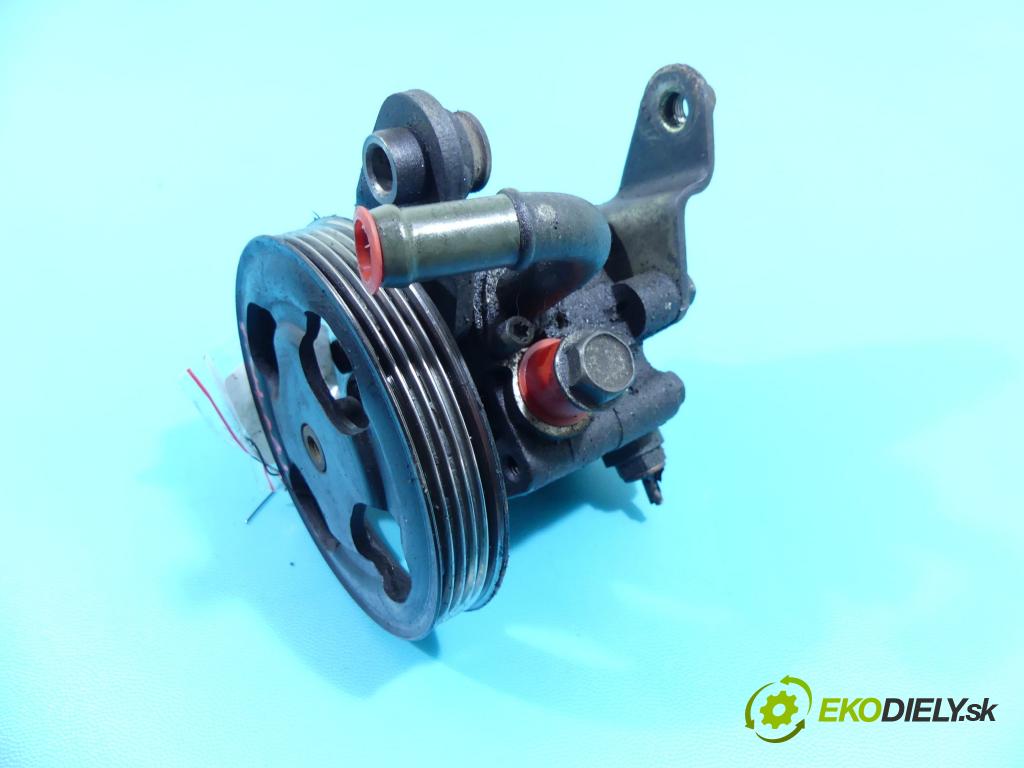 Mazda Premacy 1.8 16v 101 HP manual 74 kW 1840 cm3 5- čerpadlo posilovač  (Servočerpadlá, pumpy riadenia)