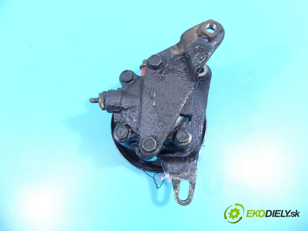 Mazda Premacy 1.8 16v 101 HP manual 74 kW 1840 cm3 5- čerpadlo posilovač  (Servočerpadlá, pumpy riadenia)