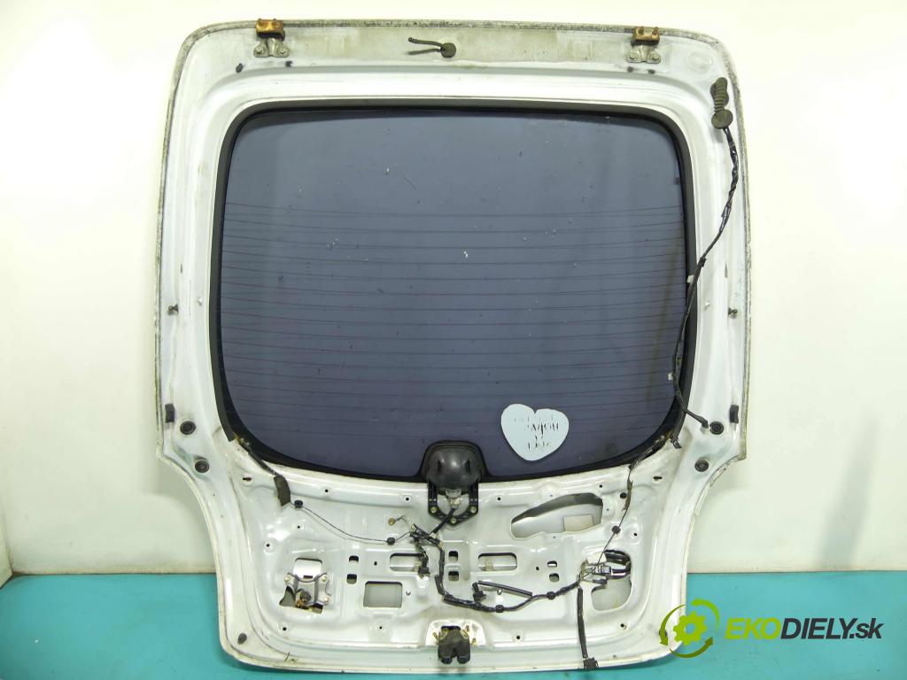 Toyota Corolla E11 1997-2002 1.4 vvti 97KM manual 71 kW 1398 cm3 5- zadní kufrové dveře  (Zadní kapoty)