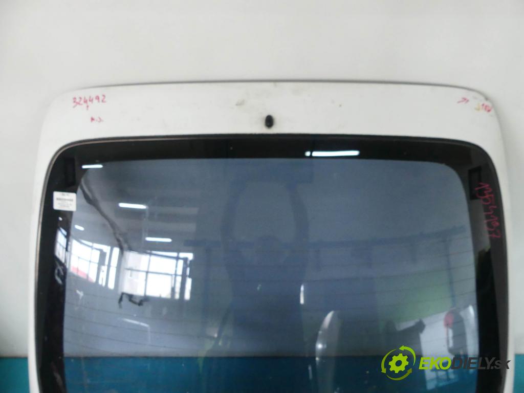 Toyota Corolla E11 1997-2002 1.4 vvti 97KM manual 71 kW 1398 cm3 5- zadní kufrové dveře  (Zadní kapoty)