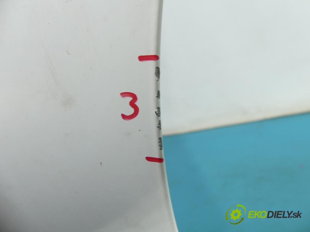 Toyota Corolla E11 1997-2002 1.4 vvti 97KM manual 71 kW 1398 cm3 5- zadní kufrové dveře  (Zadní kapoty)