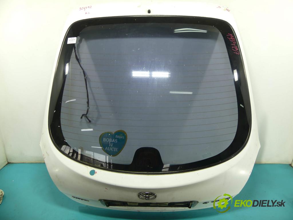 Toyota Corolla E11 1997-2002 1.4 vvti 97KM manual 71 kW 1398 cm3 5- zadní kufrové dveře  (Zadní kapoty)