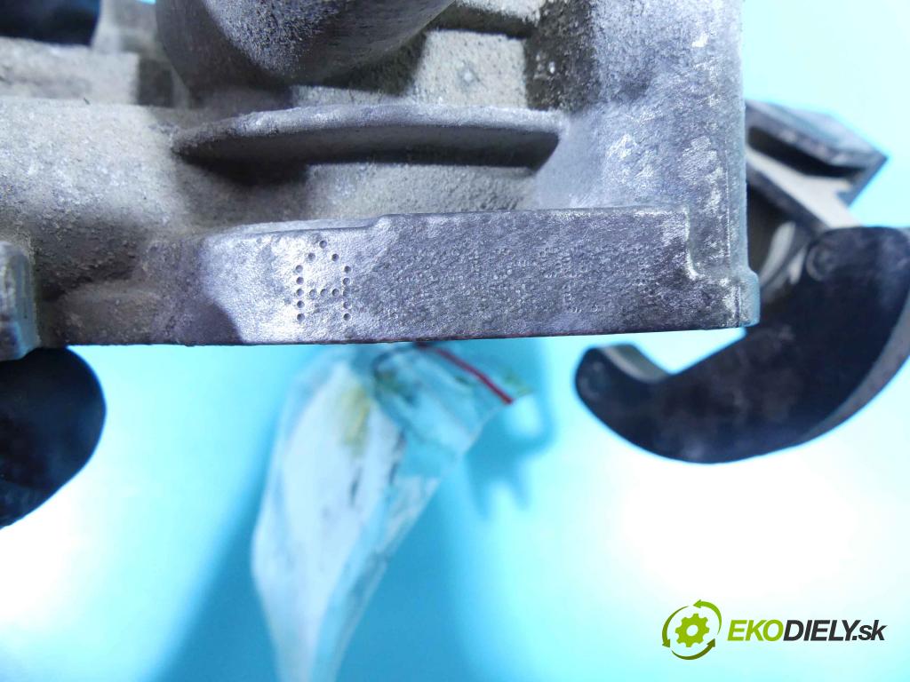 Toyota Corolla E11 1997-2002 1.4 vvti 97KM manual 71 kW 1398 cm3 5- škrticí klapka 0280122008 (Škrticí klapka)