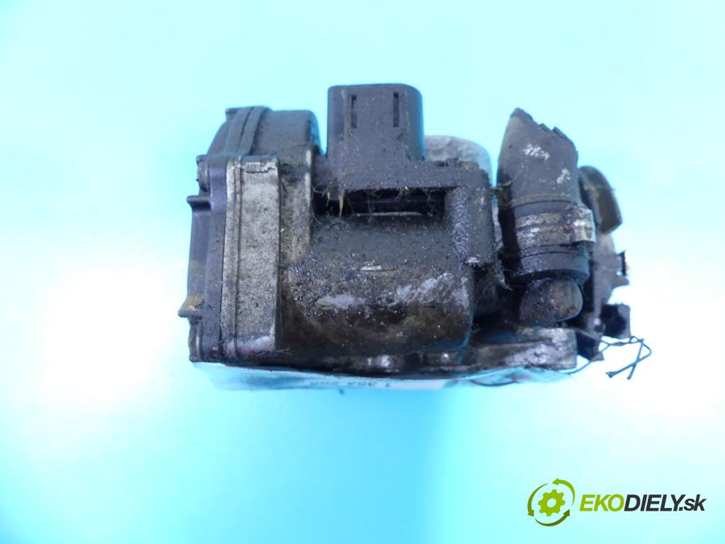 Vw Golf IV 1997-2003 1.4 16v 75 HP manual 55 kW 1390 cm3 5- klapka 030133064F (Škrtiace klapky)