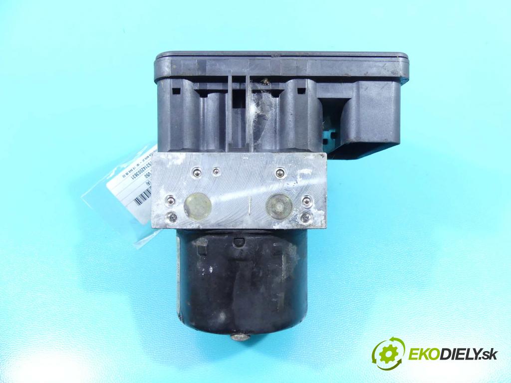 Volvo V50 2.0d 136 HP manual 100 kW 1997 cm3 5- čerpadlo abs 30647857A (Pumpy ABS)