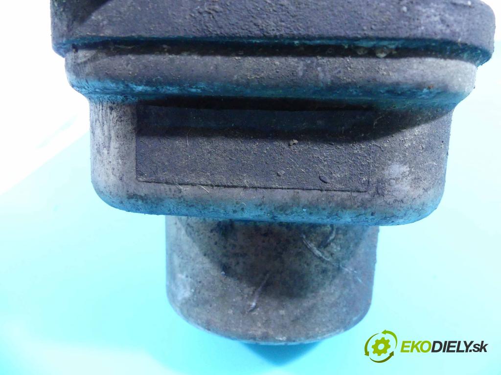 Volvo V50 2.0d 136 HP manual 100 kW 1997 cm3 5- čerpadlo posilovač 4N513K514D (Servočerpadlá, pumpy riadenia)