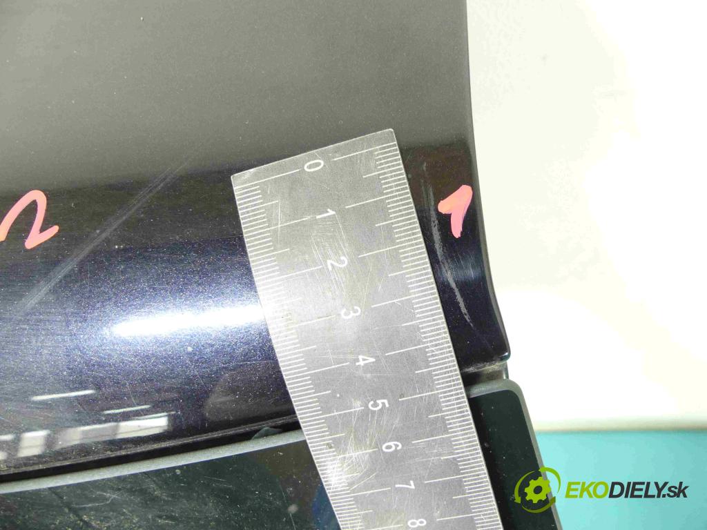 Volvo V50 2.0d 136hp manual 100 kW 1997 cm3 5- zadní kufrové dveře  (Zadní kapoty)