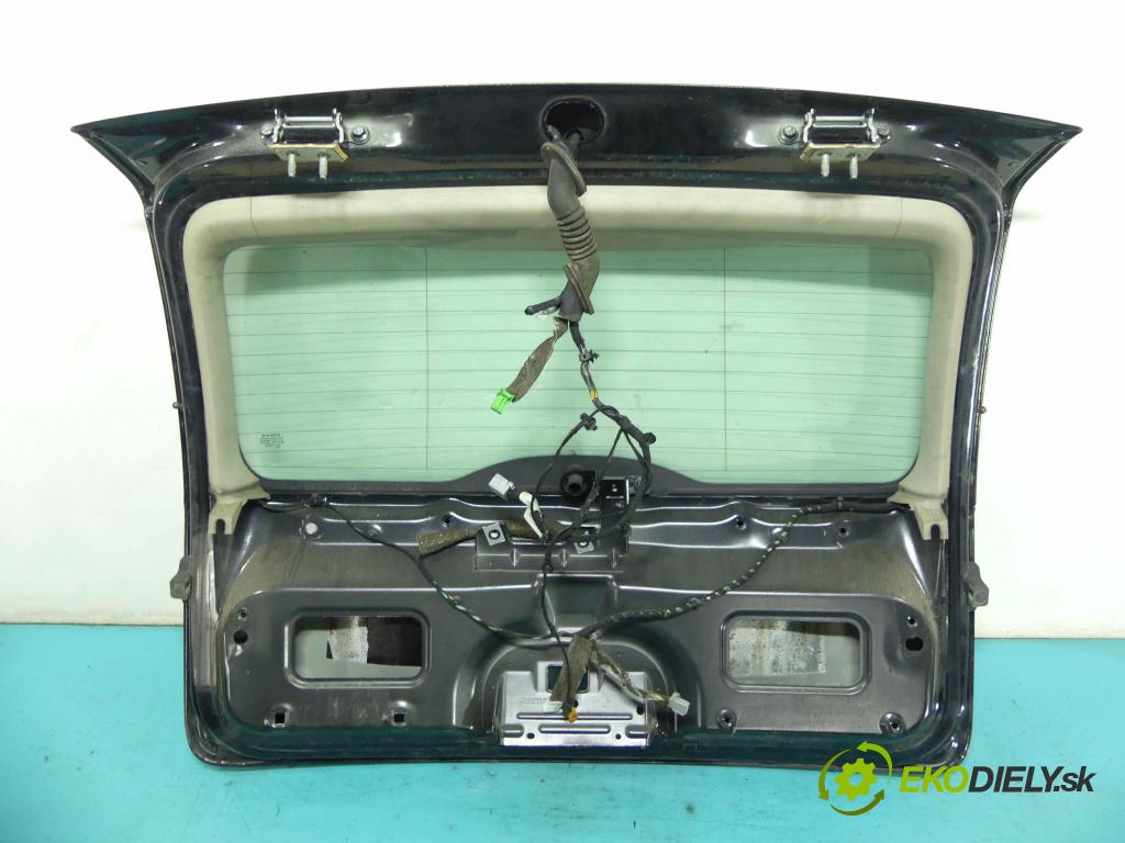 Volvo V50 2.0d 136hp manual 100 kW 1997 cm3 5- zadní kufrové dveře  (Zadní kapoty)