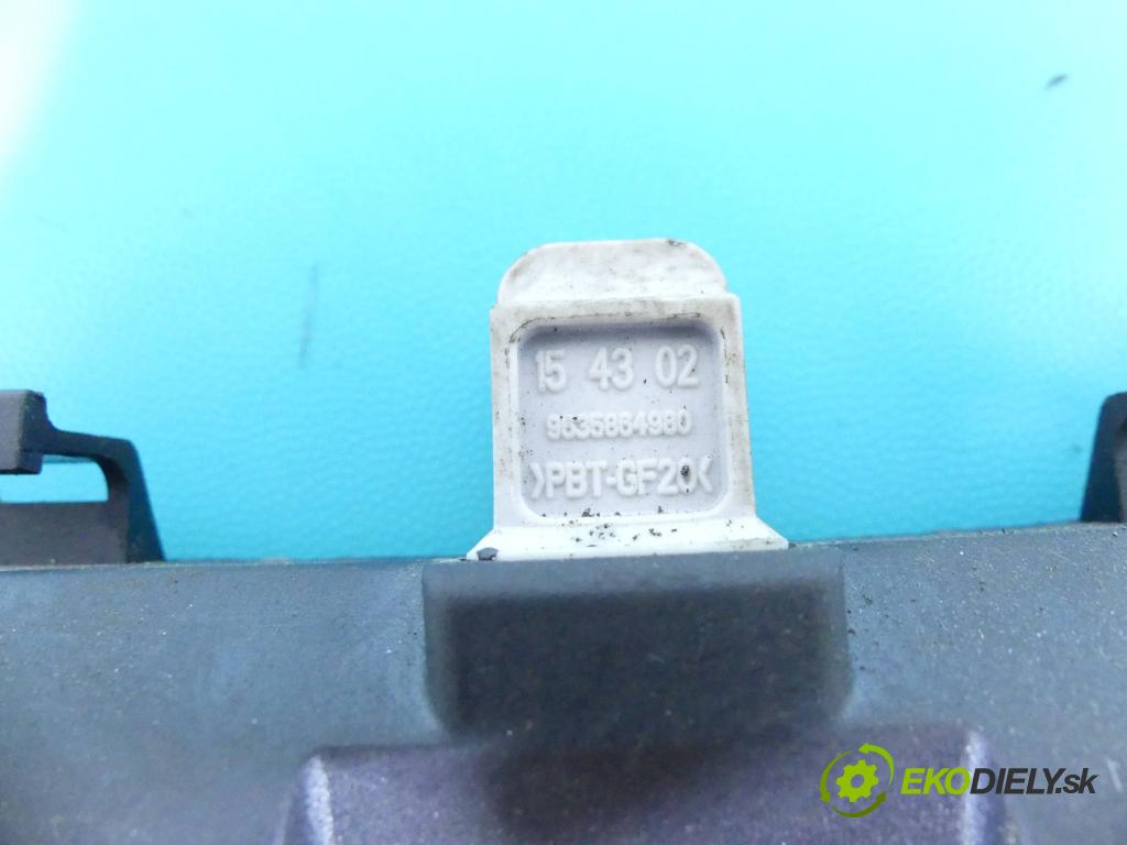 Citroen C2 1.4 8V 73 HP manual 54 kW 1360 cm3 3- cievka zapaľovacia 9635864980 (Zapaľovacie cievky, moduly)