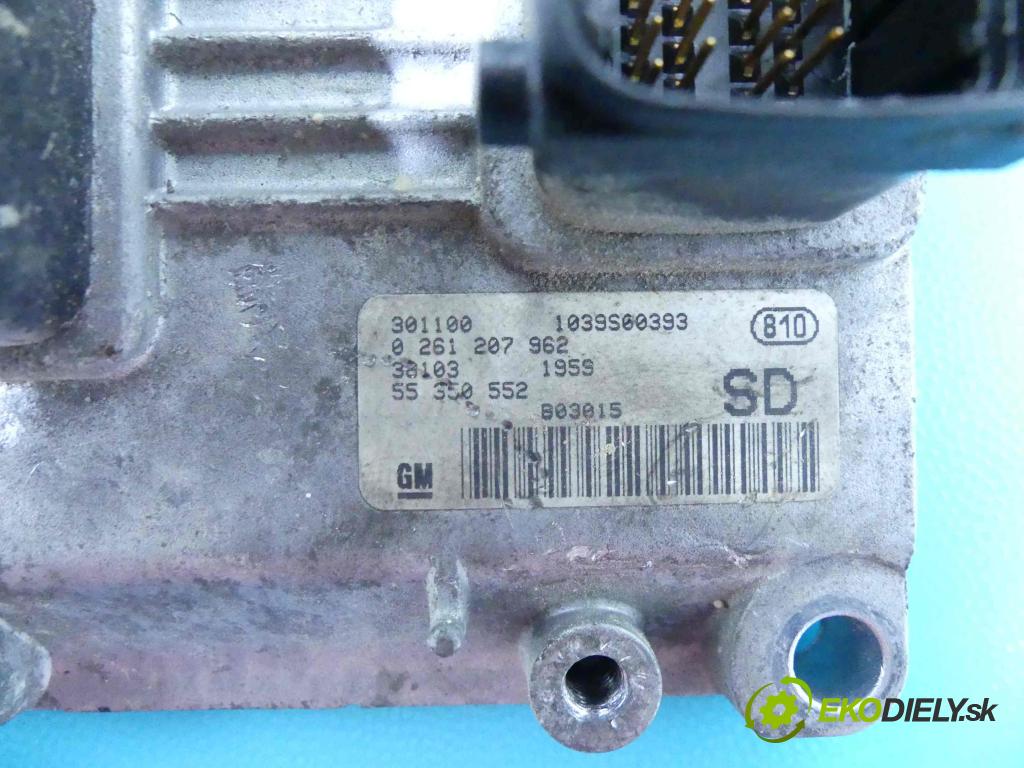 Opel Corsa C 2000-2006 1.2 16V 75 hp manual 55 kW 1199 cm3 3- řídící jednotka motoru 0261207962