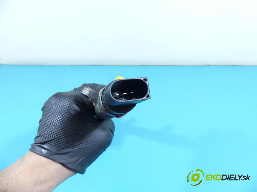 Mercedes Vaneo 1.7 cdi 91 KM manual 67 kW 1689 cm3 5- lišta vstrekovacia 0445214005 (Vstrekovacie lišty)