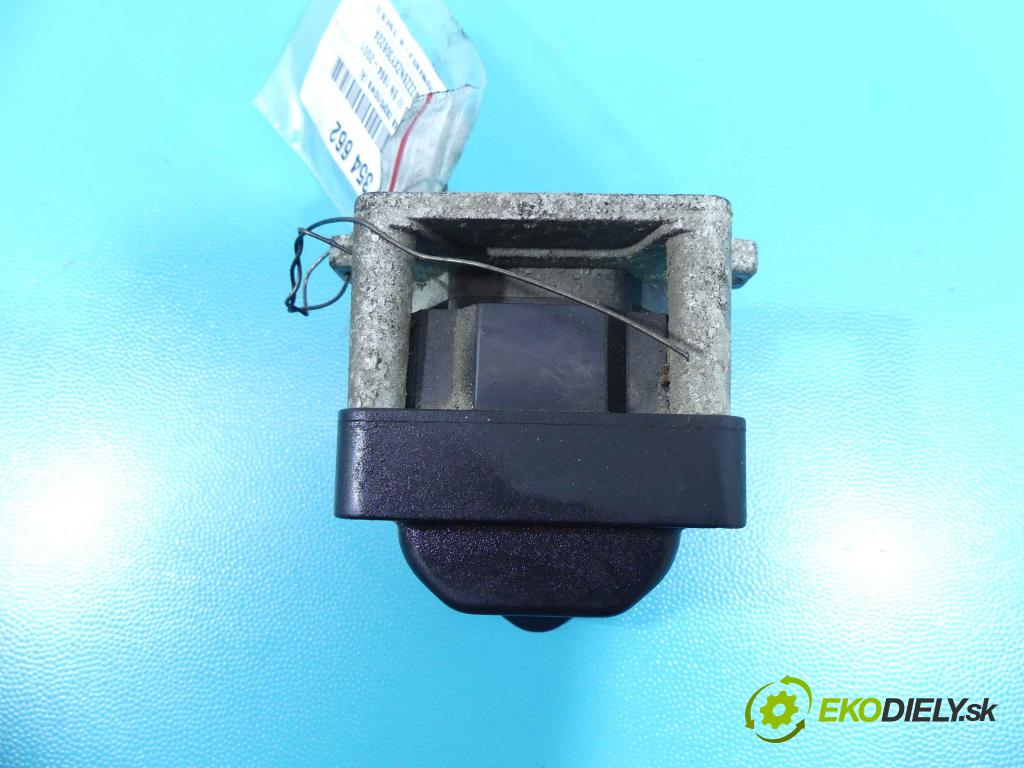 Vw Polo III 6N 1994-2001 1.4 60 HP manual 44 kW 1390 cm3 3- cievka zapaľovacia  (Zapaľovacie cievky, moduly)