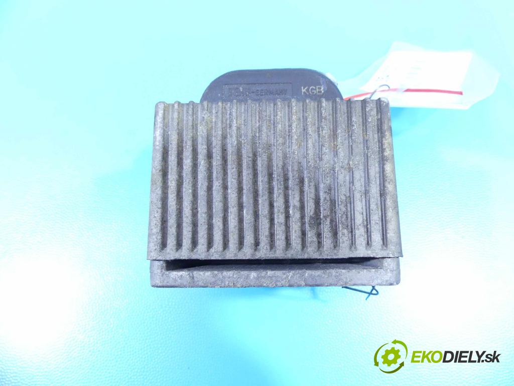 Vw Golf III 1991-1998 1.8 75 HP manual 55 kW 1781 cm3 3- cievka zapaľovacia 867905104 (Zapaľovacie cievky, moduly)