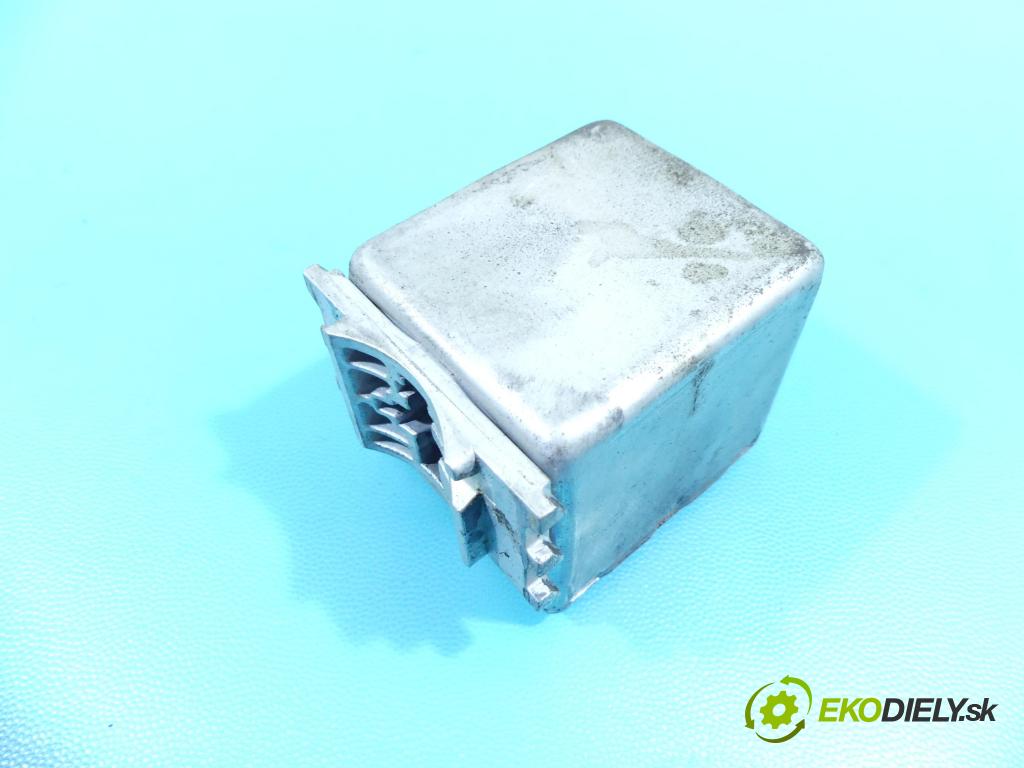 Saab 9-3 II 2002-2012 2.2 TiD 125 HP manual 92 kW 2171 cm3 4- Blokáda: řízení: 12801153 (Ostatné)