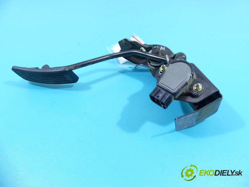 Toyota Avensis II T25 2003-2008 2.0 D4D 116 HP manual 85 kW 1995 cm3 5- pedále 89281-47010 (Pedále)