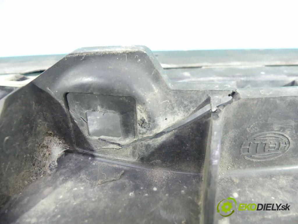 Bmw 5 E39 1996-2003 2.5d 163 HP manual 120 kW 2497 cm3 5- Reflektor: pravý  (Pravé)