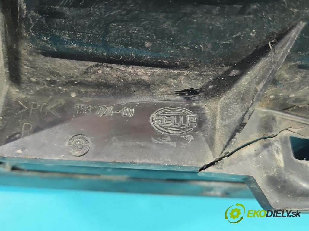 Bmw 5 E39 1996-2003 2.5d 163 HP manual 120 kW 2497 cm3 5- Reflektor: pravý  (Pravé)