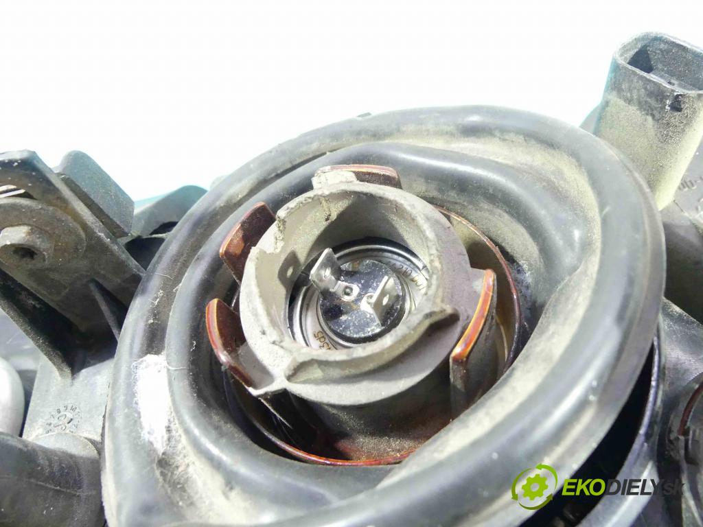 Bmw 5 E39 1996-2003 2.5d 163 HP manual 120 kW 2497 cm3 5- Reflektor: pravý  (Pravé)