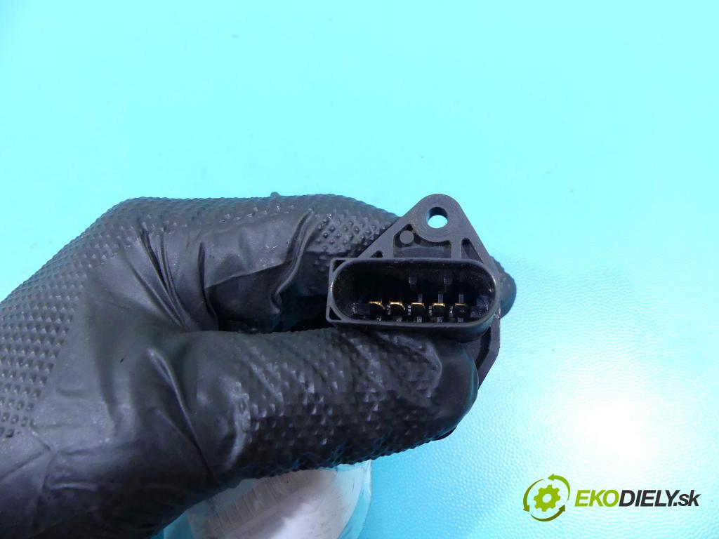 Bmw 5 E39 1996-2003 2.5d 163 HP manual 120 kW 2497 cm3 5- průtokoměr: F00C2G2062 (Váhy vzduchu)