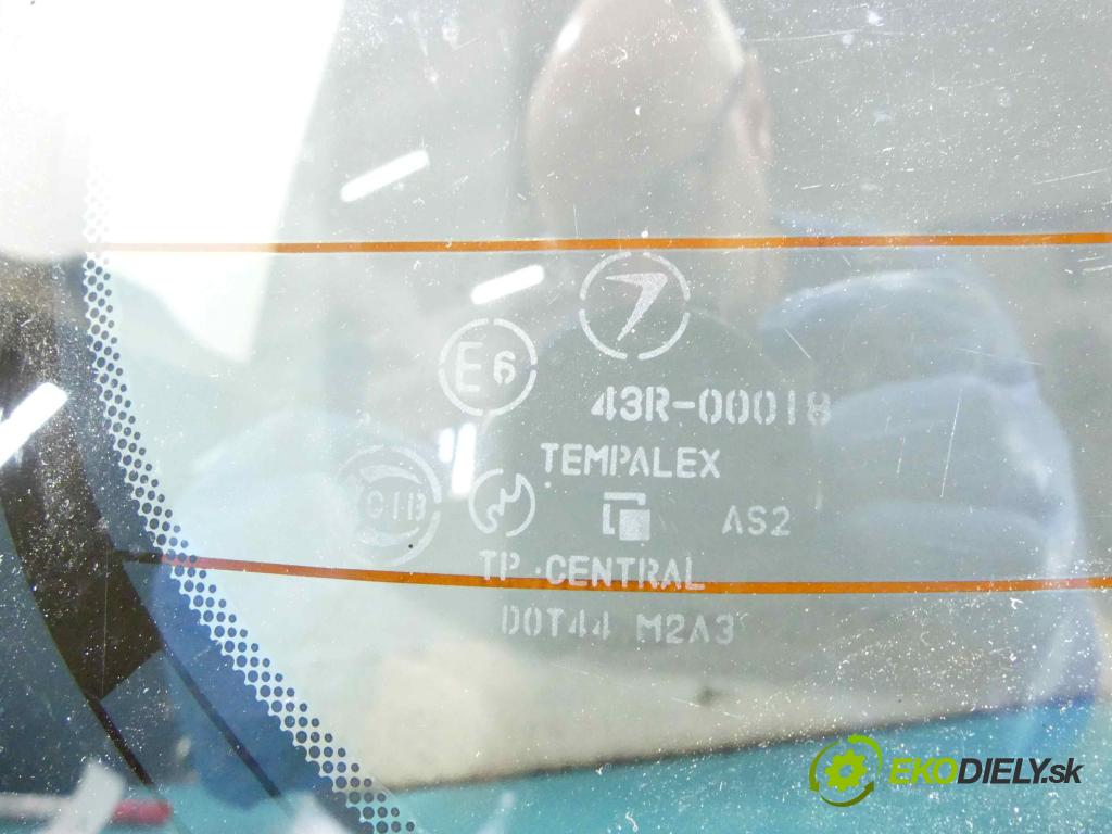 Subaru Forester I SF 1997-2002 2.0 boxer Turbo 170 hp automatic 125 kW 1994 cm3 5- sklo zadní  (Okna zadní)