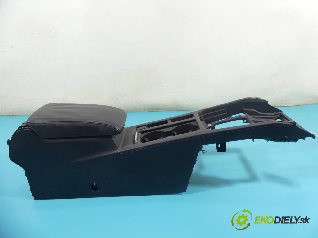 Vw Passat B8 2014 - 2.0 tdi 239KM automatic 176 kW 1968 cm3 5- operadlo 3G0864089A (Lakťové opierky)