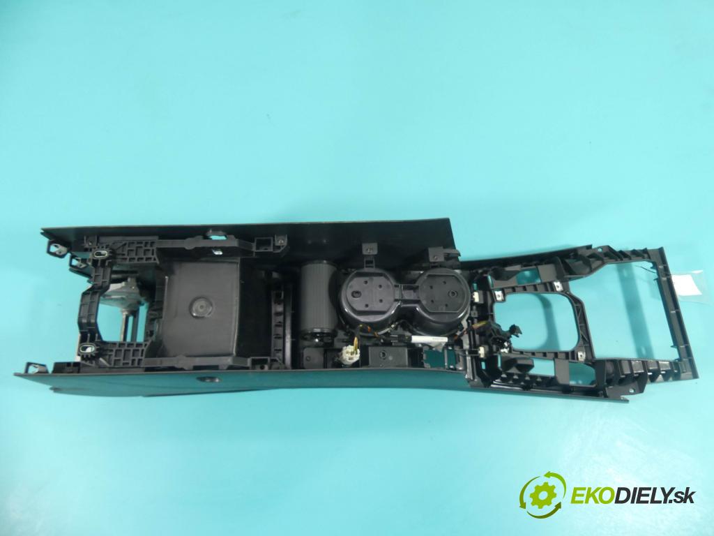 Vw Passat B8 2014 - 2.0 tdi 239KM automatic 176 kW 1968 cm3 5- operadlo 3G0864089A (Lakťové opierky)