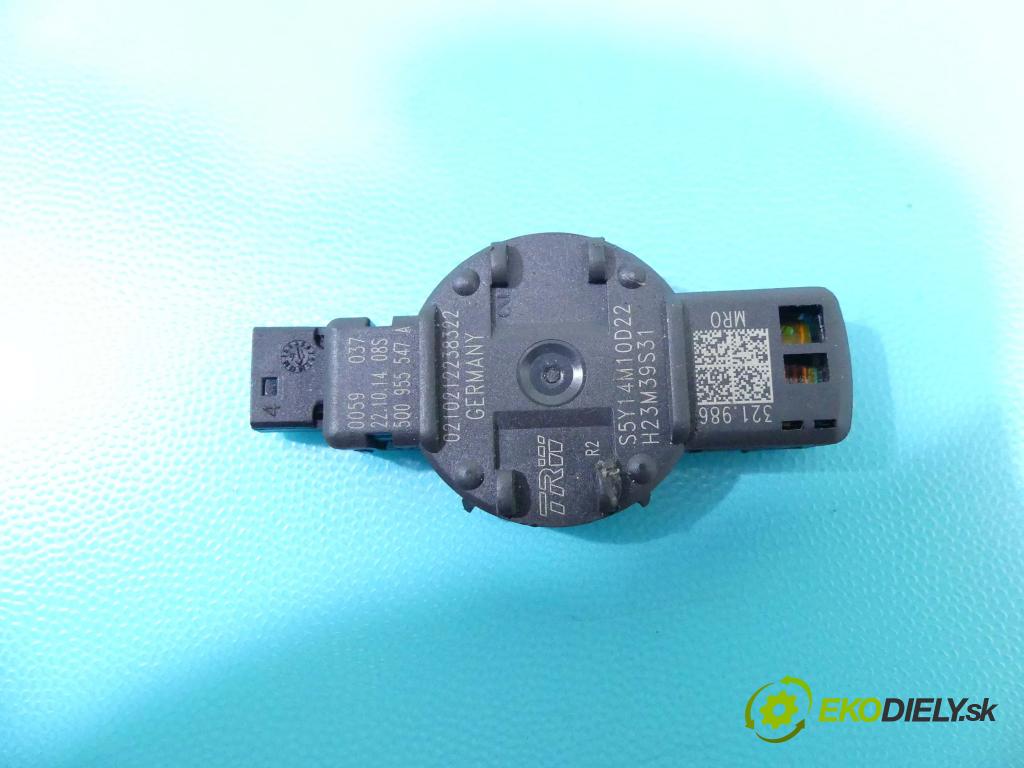 Vw Passat B8 2014 - 2.0 tdi 239KM automatic 176 kW 1968 cm3 5- snímač déšť: 5Q0955547A (Snímače dažďa)