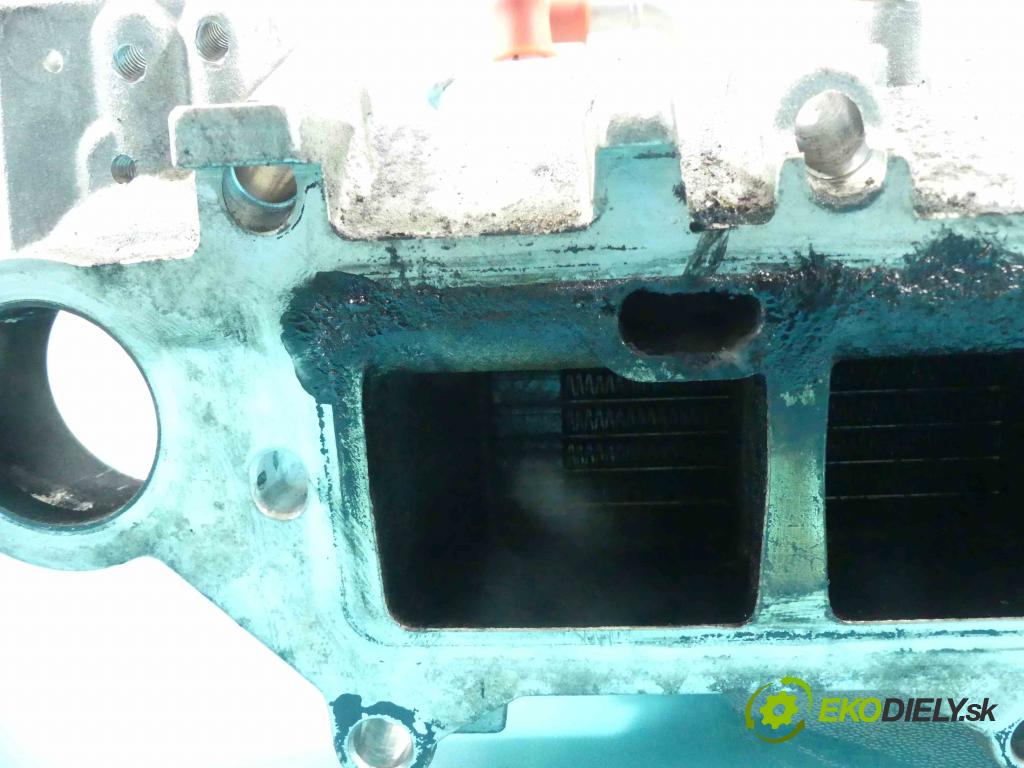 Vw Passat B8 2014 - 2.0 tdi 239KM automatic 176 kW 1968 cm3 5- zvod nasávací 03N129766C (Sacie potrubia)