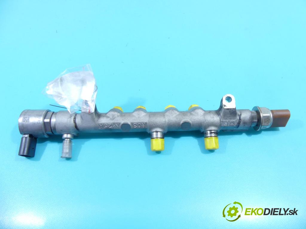 Vw Passat B8 2014 - 2.0 tdi 239KM automatic 176 kW 1968 cm3 5- lišta vstrekovacia 03N093A (Vstrekovacie lišty)