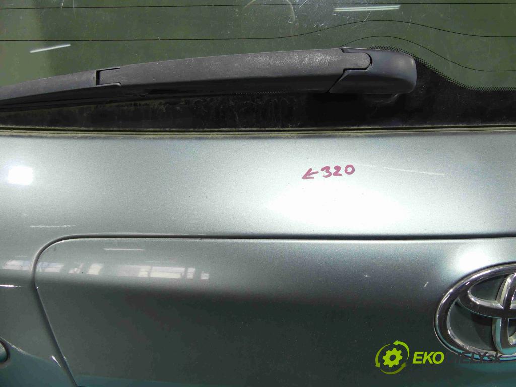 Toyota Rav4 III 2005-2012 2.2 D-CAT 177 hp manual 130 kW 2231 cm3 5- zadní kufrové dveře  (Zadní kapoty)