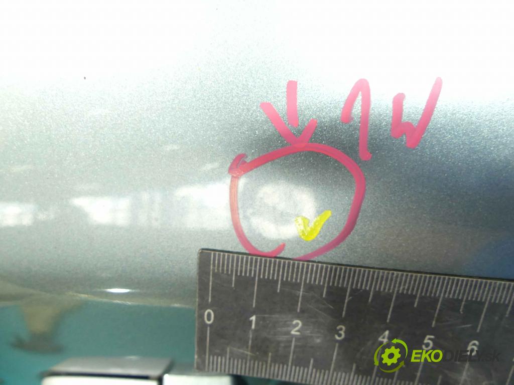 Toyota Rav4 III 2005-2012 2.2 D-CAT 177 hp manual 130 kW 2231 cm3 5- zadní kufrové dveře  (Zadní kapoty)