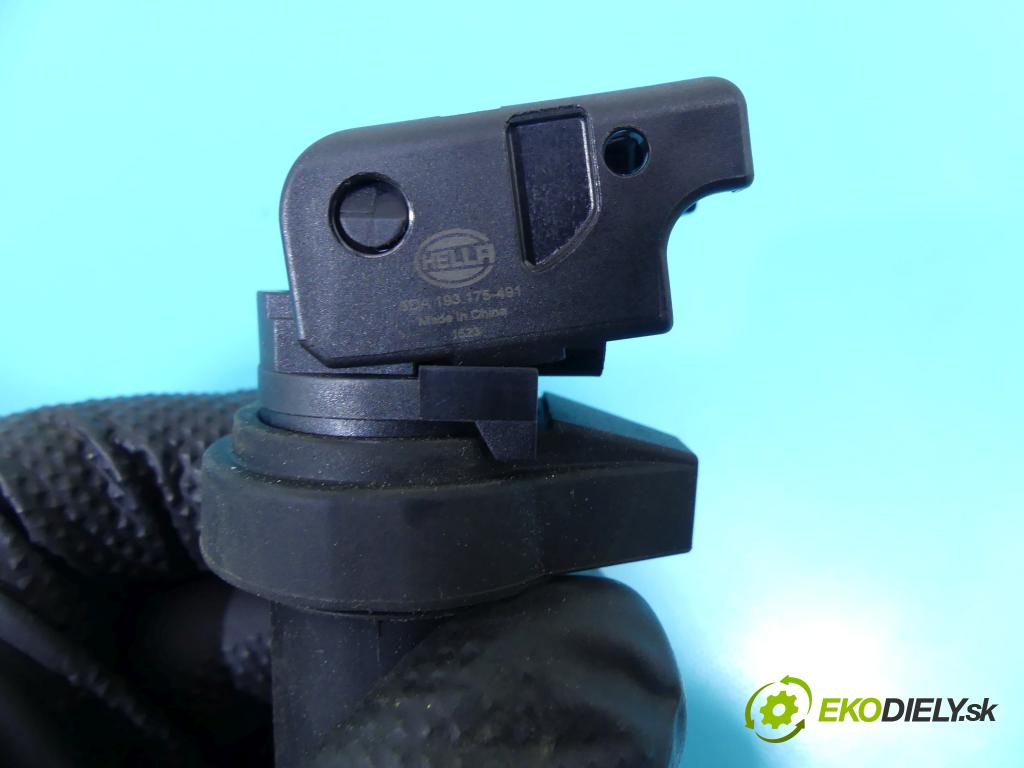 Citroen DS3 2010-2016 1.6 16V 120 HP manual 88 kW 1598 cm3 3- cievka zapaľovacia 0221504470 (Zapaľovacie cievky, moduly)