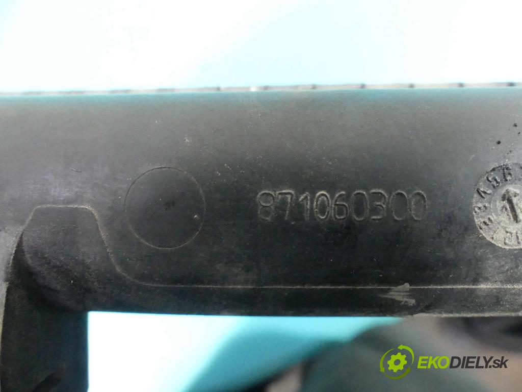 Citroen DS3 2010-2016 1.6 16V 120 HP manual 88 kW 1598 cm3 3- chladič voda: 884280000 (Chladiče vody)