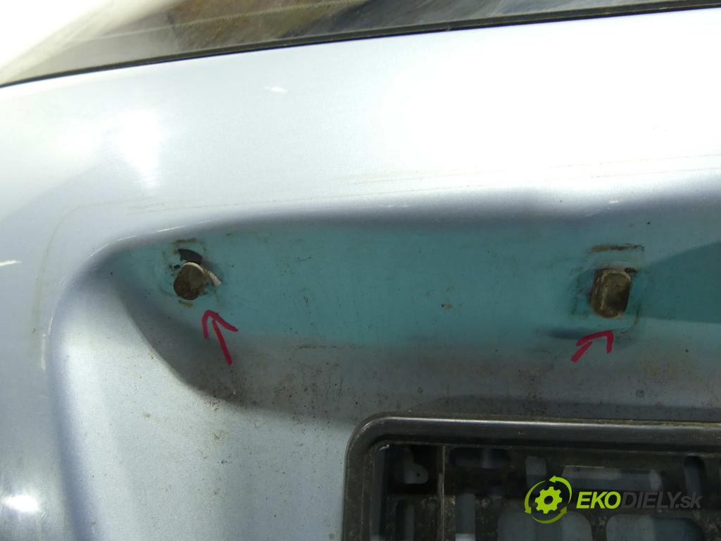 Toyota Verso 2009-2018 2.0 D4D 126 hp manual 93 kW 1998 cm3 5- zadní kufrové dveře  (Zadní kapoty)