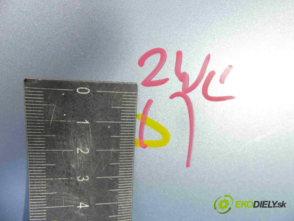 Toyota Verso 2009-2018 2.0 D4D 126 hp manual 93 kW 1998 cm3 5- zadní kufrové dveře  (Zadní kapoty)