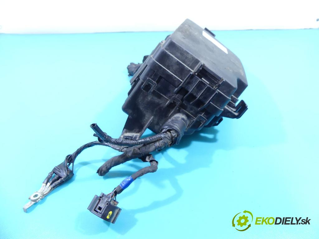 Hyundai I30 III 2016- 1.5 DPI 16V 110 hp manual 80,9 kW 1498 cm3 5- skříňka pojistková 91720-G4170 (Pojistkové skříňky)