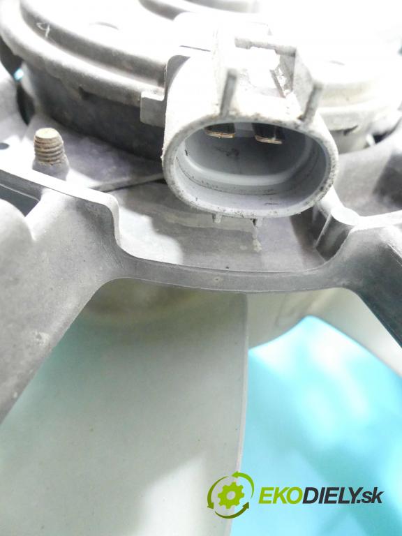 Toyota Rav4 III 2005-2012 2.2 D-CAT 177 HP manual 130 kW 2231 cm3 5- Ventilátor chladiča
